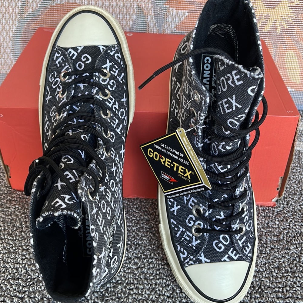Converse Men’s 162347C
CHUCK 70 HI
BLACK/WHITE/BROWN Sneakers - Picture 13 of 16